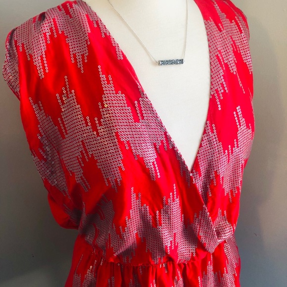 Gorgeous Red FABRIK Boutique Top ❤️ - Picture 2 of 7